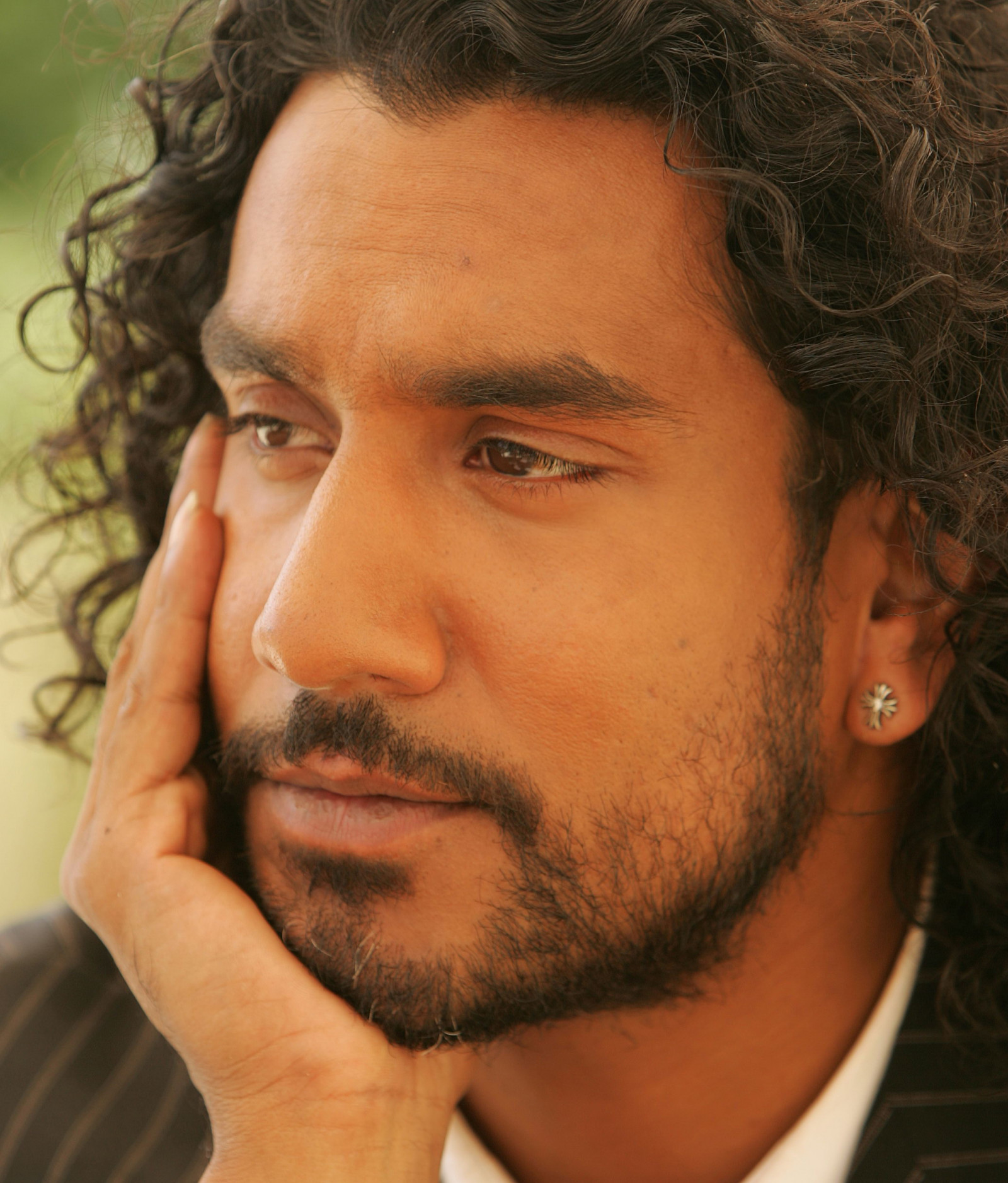 Навин Энрюс (Naveen Andrews)