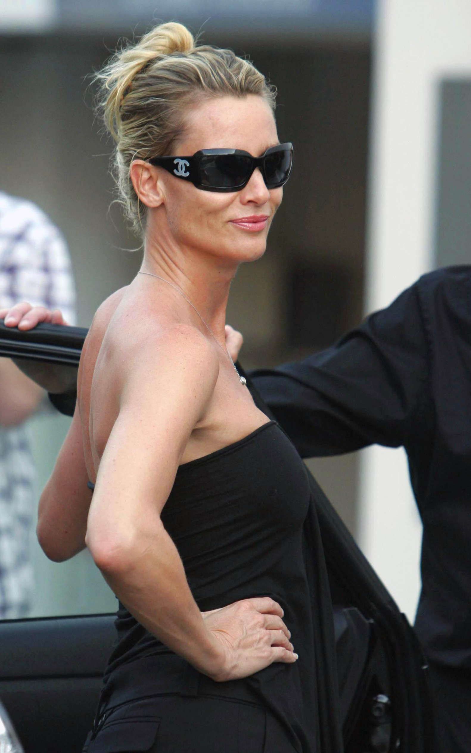 Николетт Шэридан (Nicolette Sheridan)