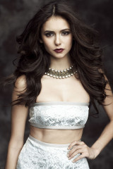 Nina Dobrev фото №806635