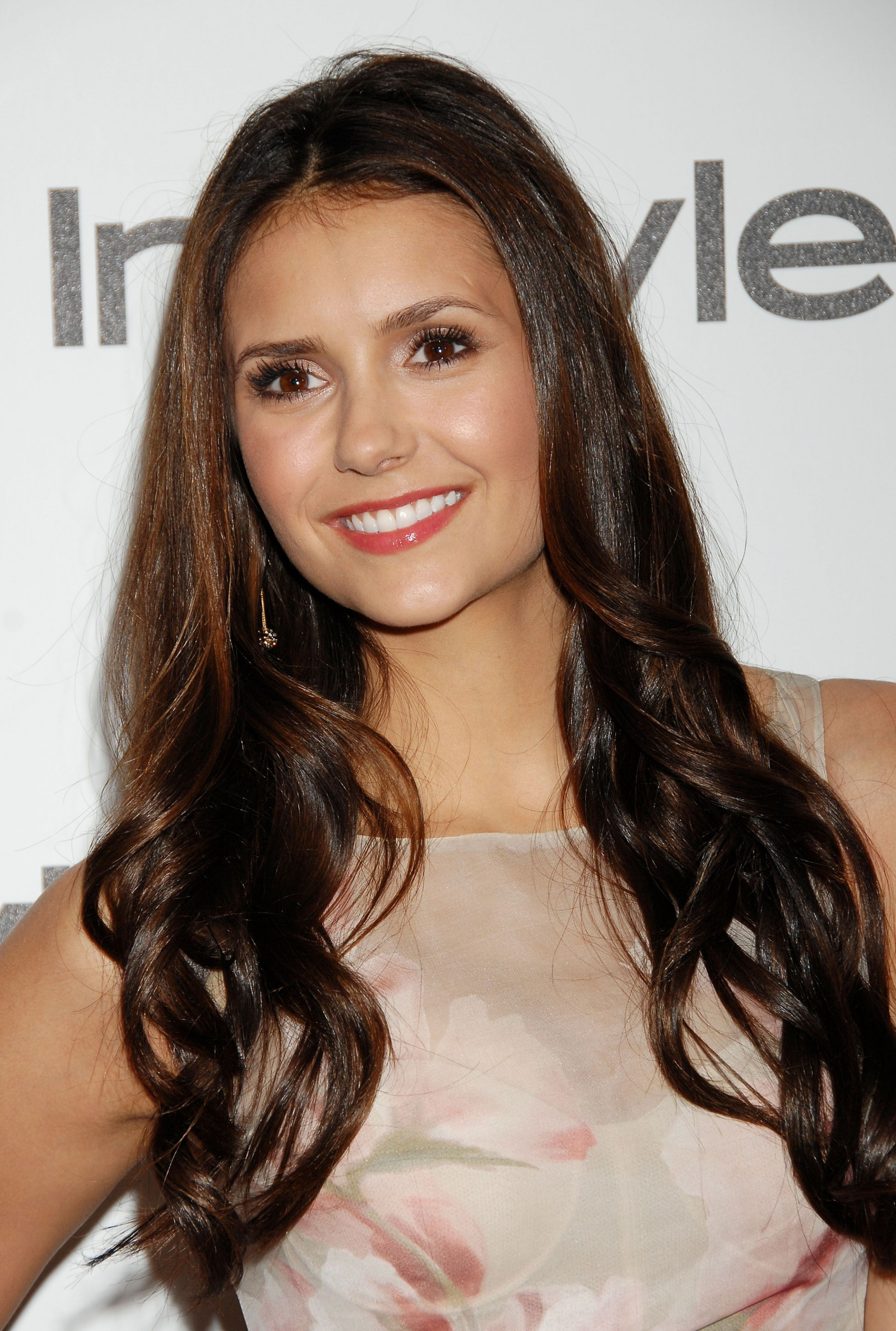 Нина Добрев (Nina Dobrev)