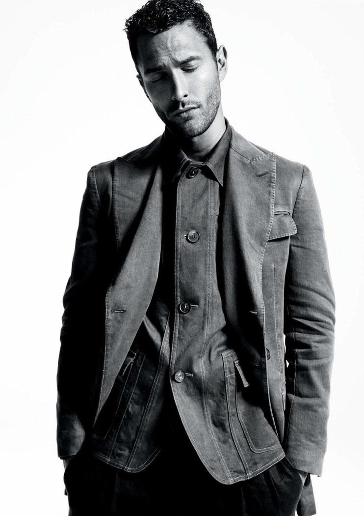 Ноа Миллс (Noah Mills)