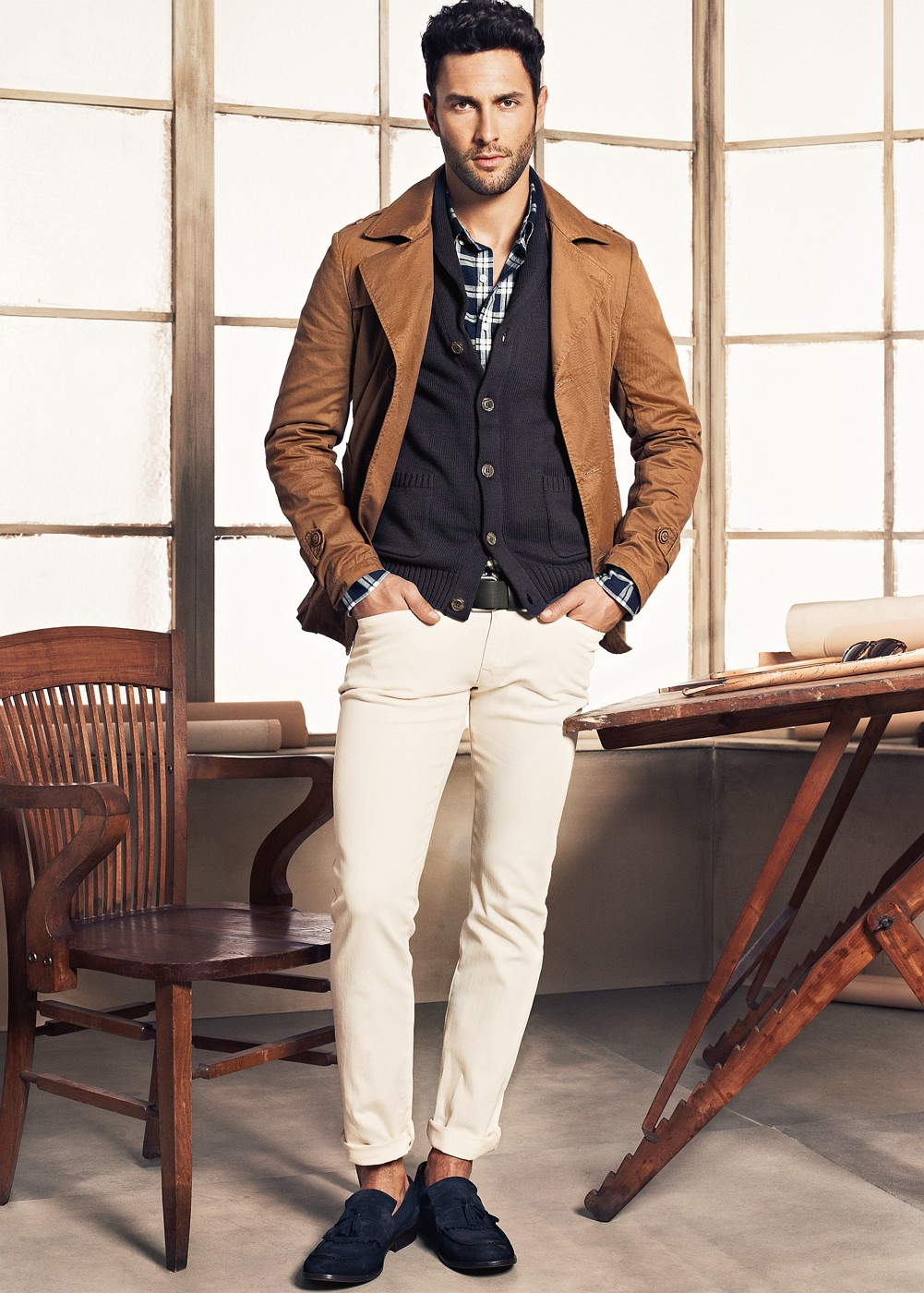 Ноа Миллс (Noah Mills)