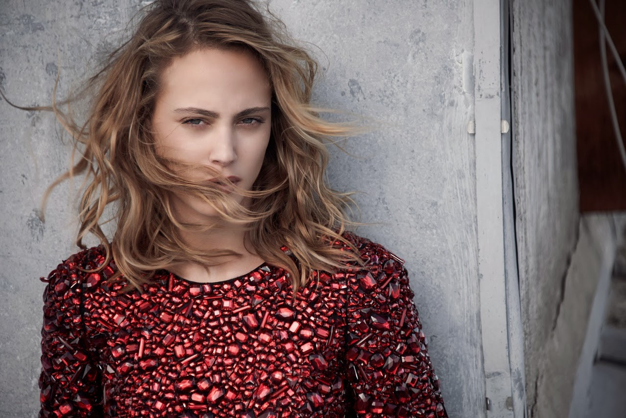 Нора Арнезедер (Nora Arnezeder)