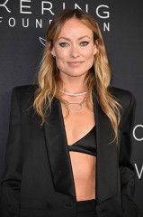 Olivia Wilde at The Kering Caring For Women Dinner in New York 09/12/23 фото №1380721