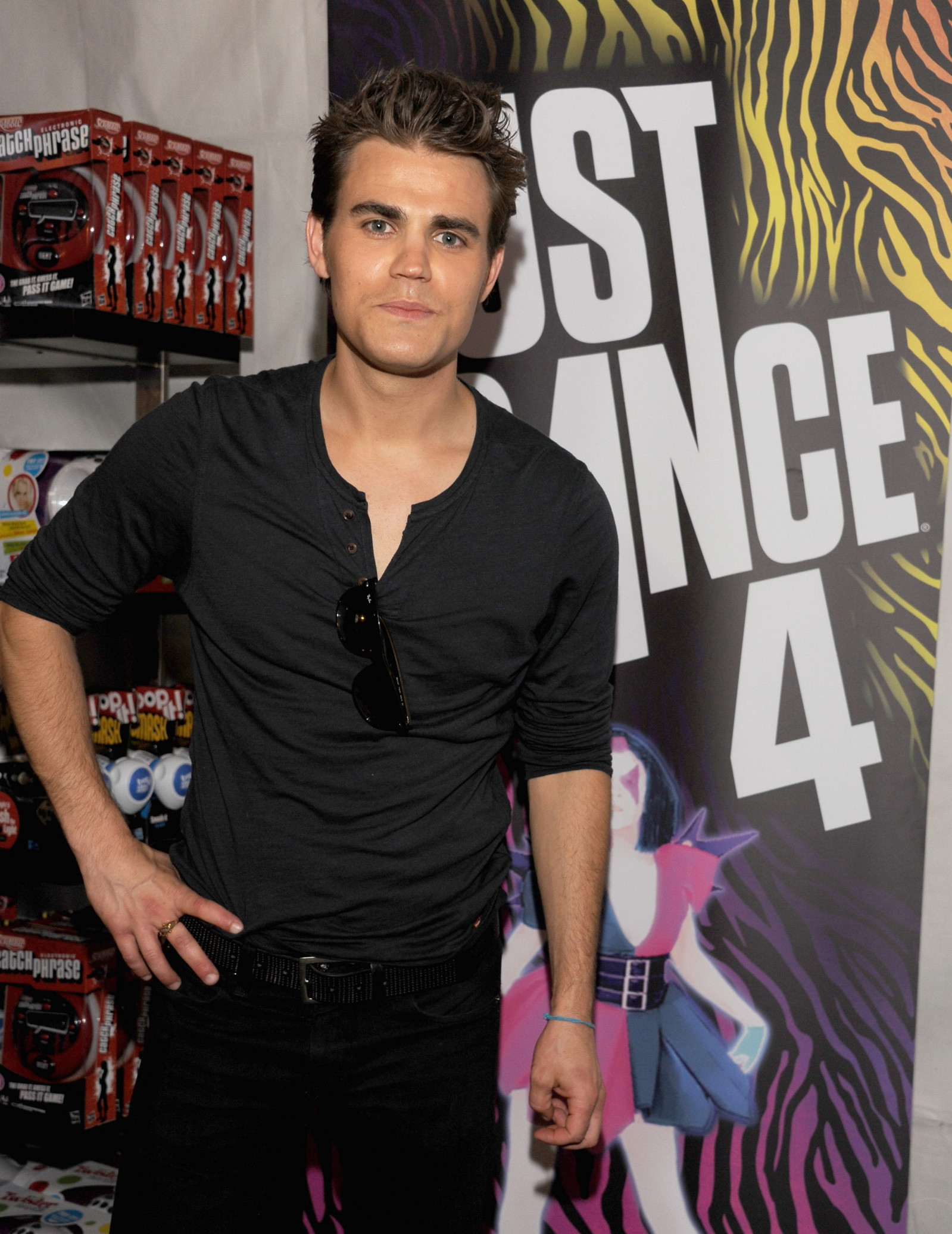 Пол Уэсли (Paul Wesley)