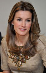 Queen Letizia of Spain фото №745644