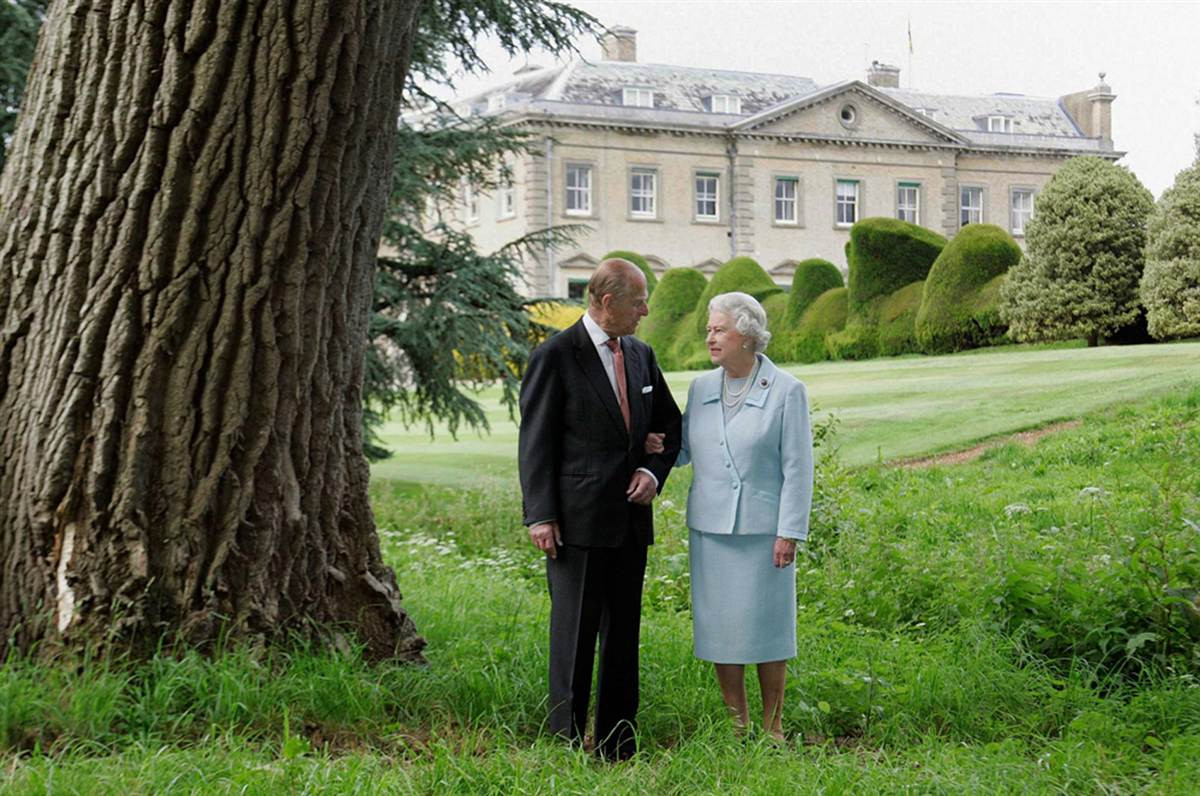 Королева Елизавета Вторая (Queen Elizabeth ll )