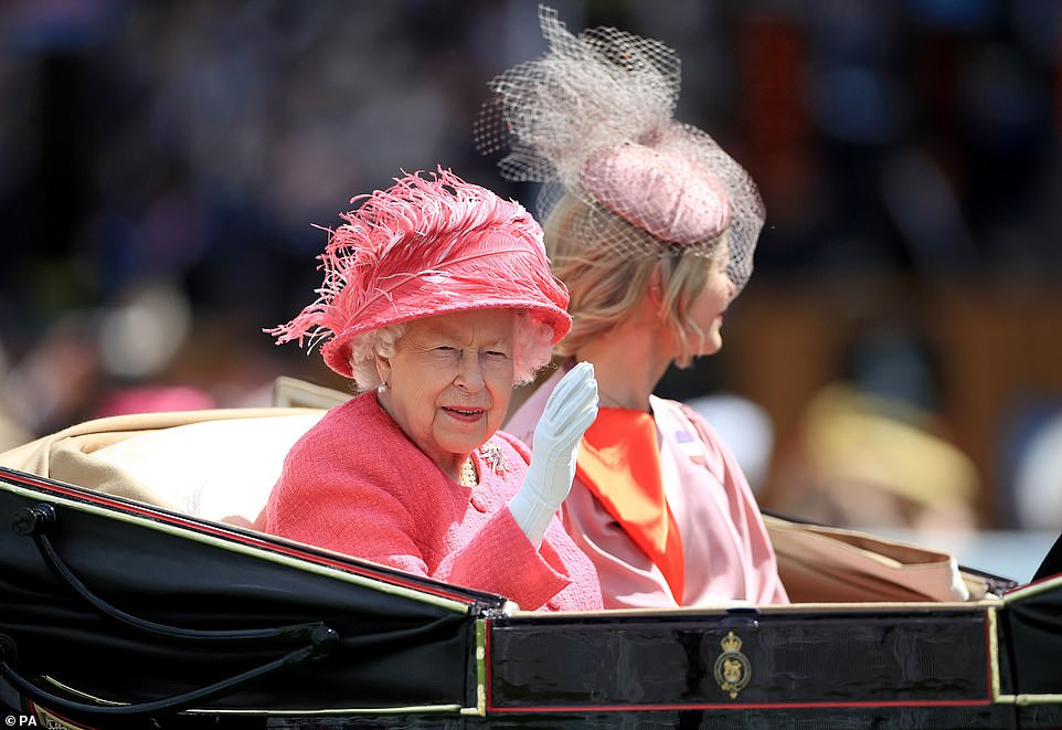 Королева Елизавета Вторая (Queen Elizabeth ll )