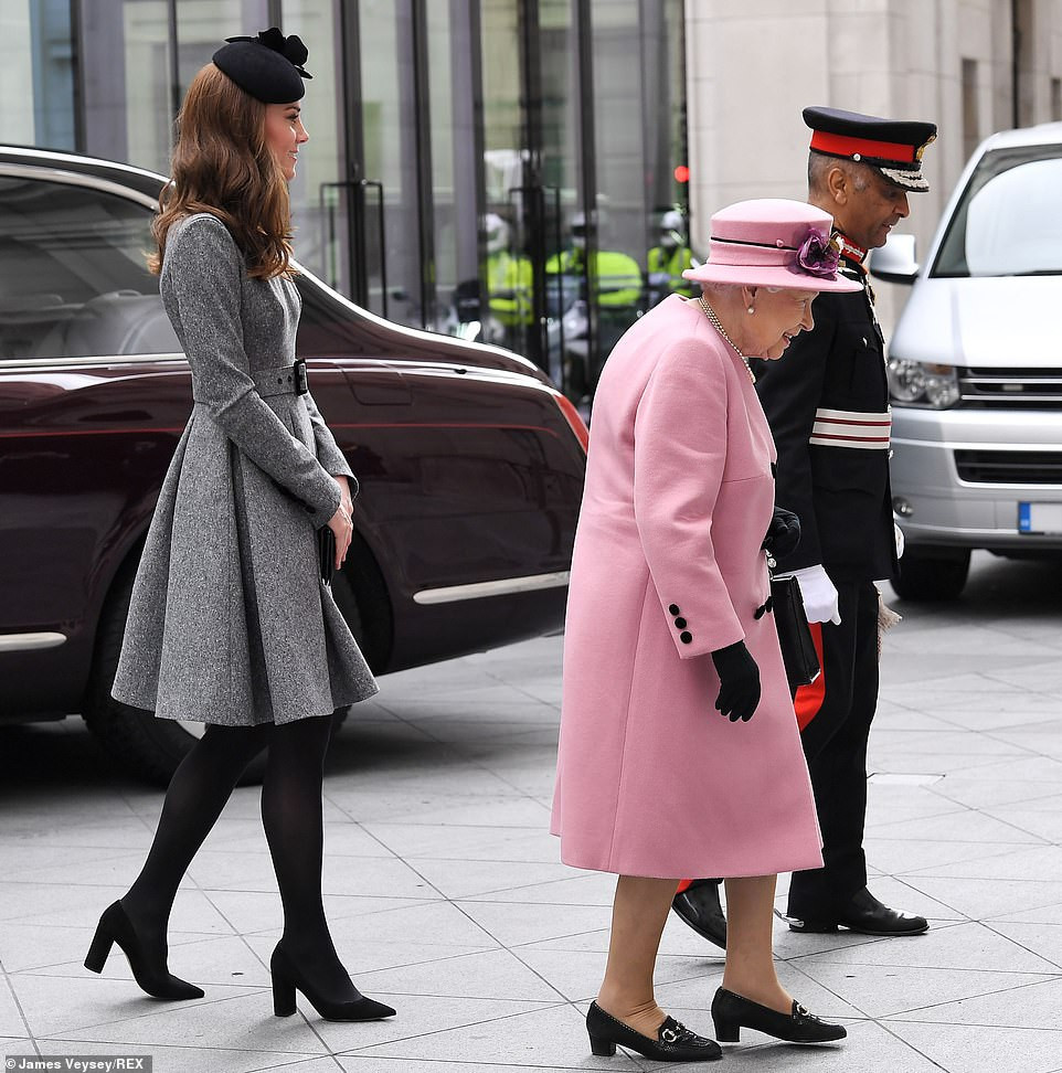 Королева Елизавета Вторая (Queen Elizabeth ll )