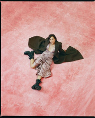 Rashida Jones by Leeor Wild for 'S' Magazine // Fall 2020 фото №1277647