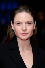 Rebecca Ferguson - The Girl On The Train World Premiere in London фото №943129