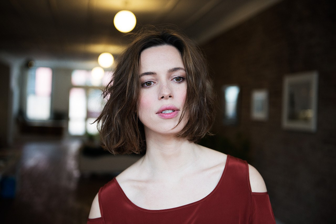 Ребекка Холл (Rebecca Hall)