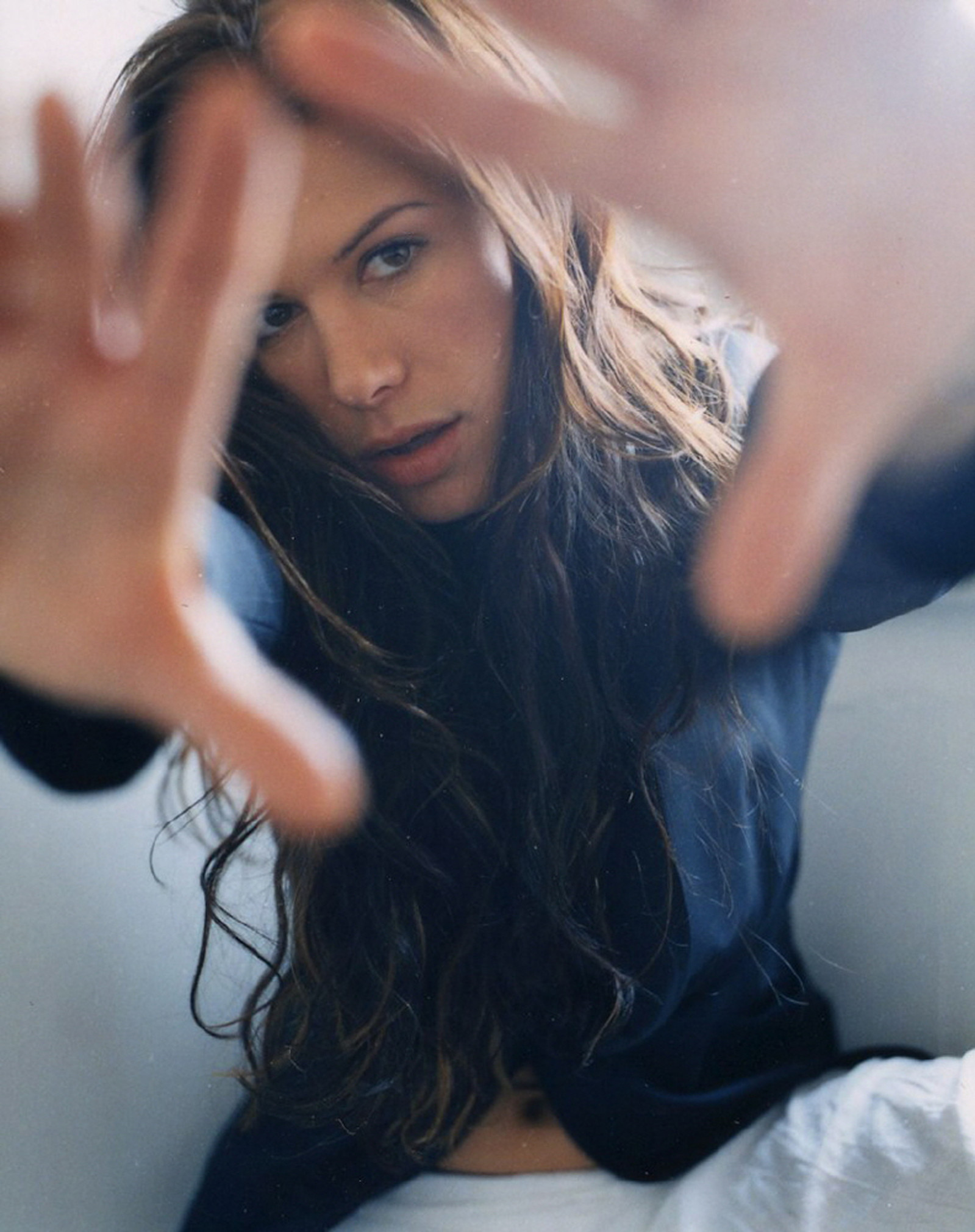 Рона Митра (Rhona Mitra)