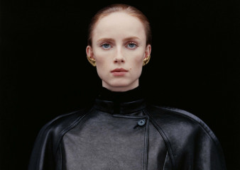 Rianne van Rompaey for Khaite F/W 2024/25 фото №1402663