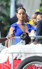 Rihanna - Friends Wedding in Barbados 08/18/2018 фото №1094494