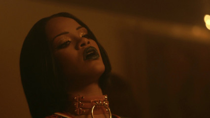 Rihanna - Music Video  фото №1088474