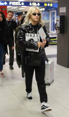 Rita Ora - Arriving Milan Malpensa Airport 10/26/2018 фото №1112564