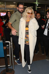 Rita Ora - Airport in Sydney 11/26/2018 фото №1121665