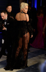 Rita Ora – 2019 Vanity Fair Oscar Party фото №1146865