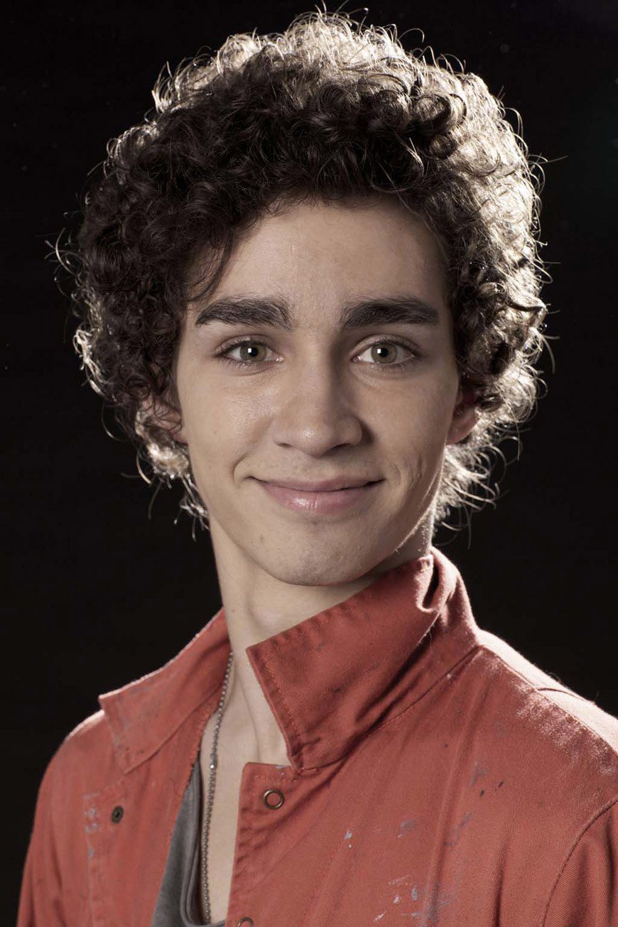 Роберт Шиэн (Robert Sheehan)