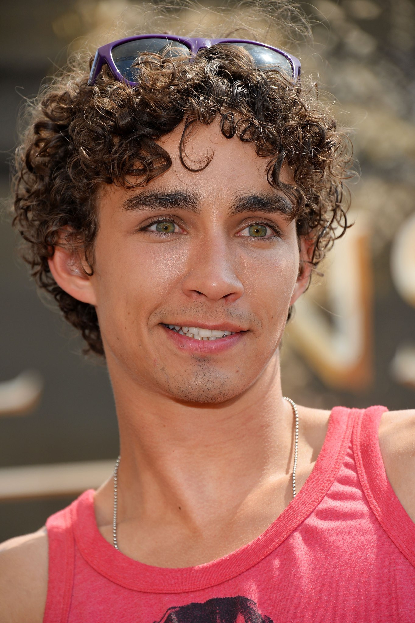 Роберт Шиэн (Robert Sheehan)