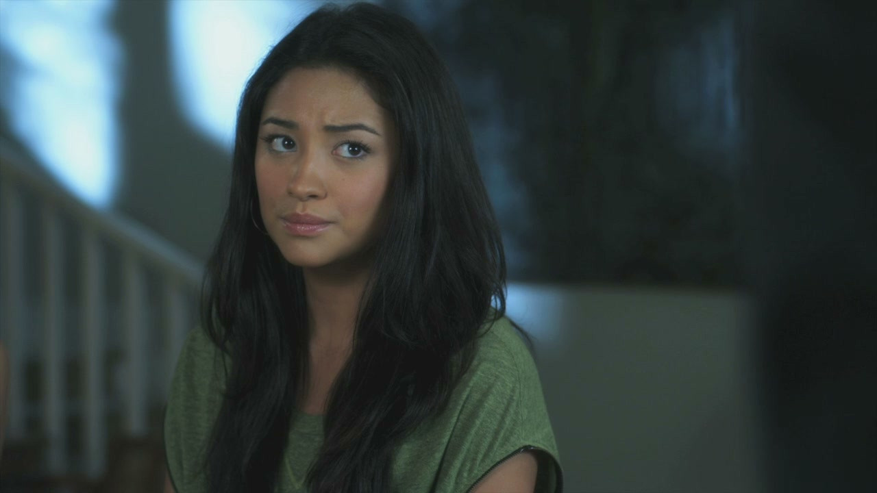 Шенон Митчелл (Shay Mitchell)