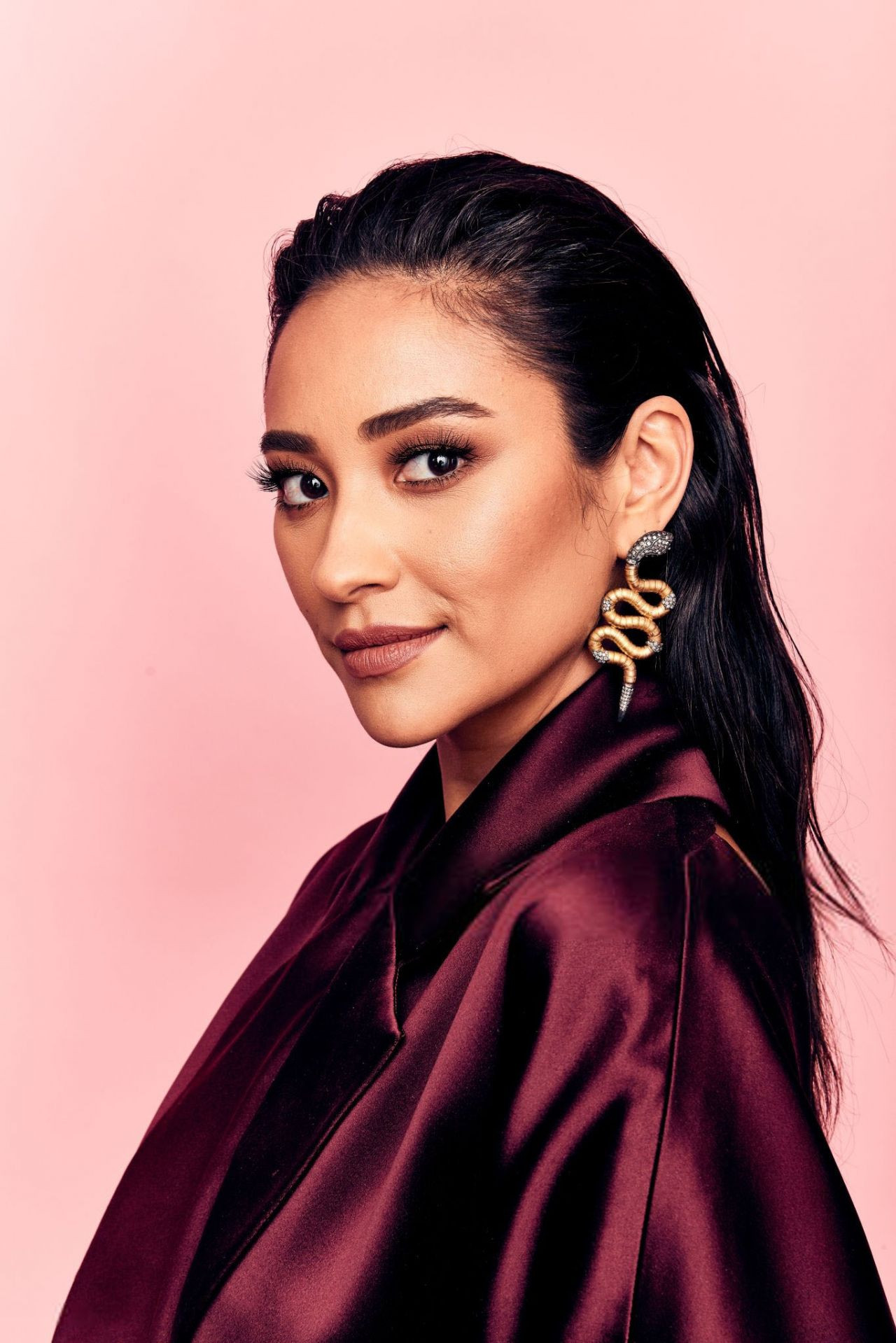 Шенон Митчелл (Shay Mitchell)