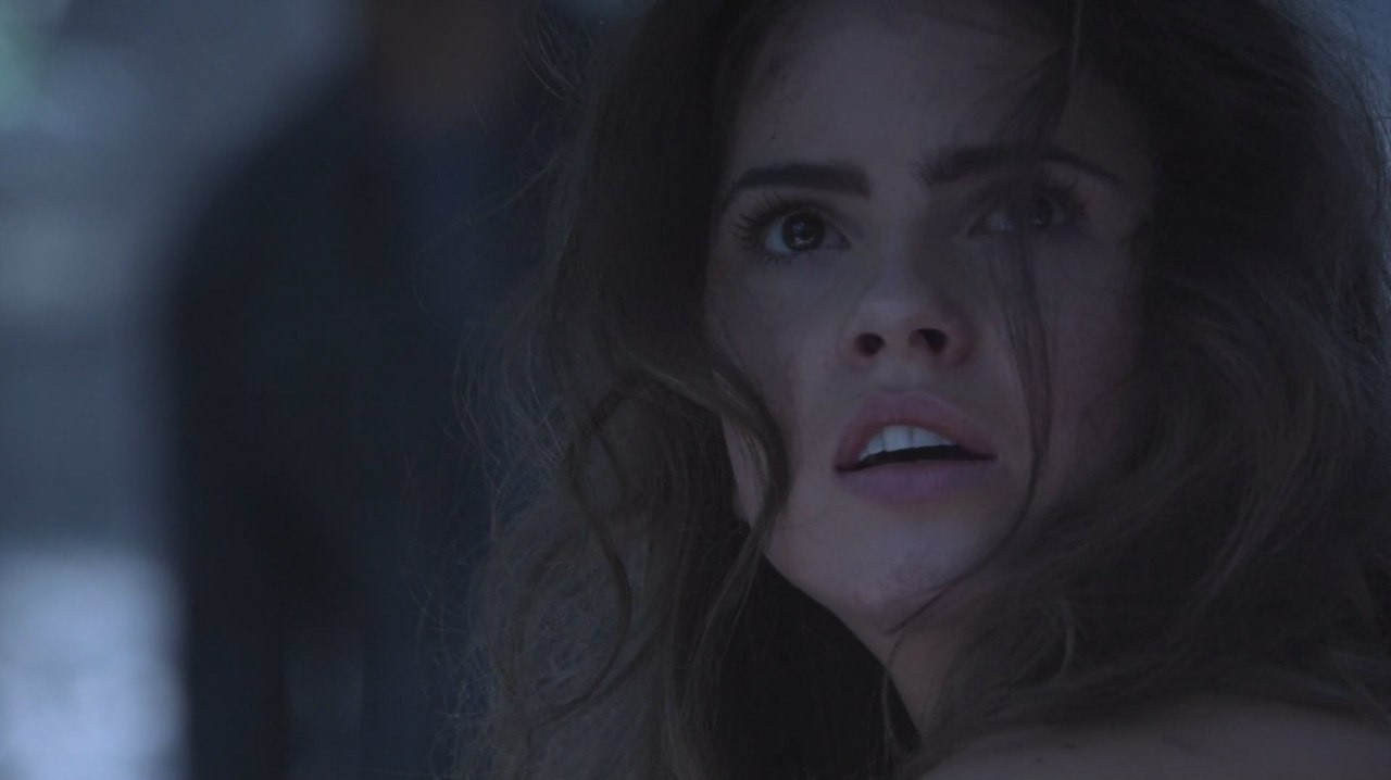 Шелли Хенниг (Shelley Hennig)