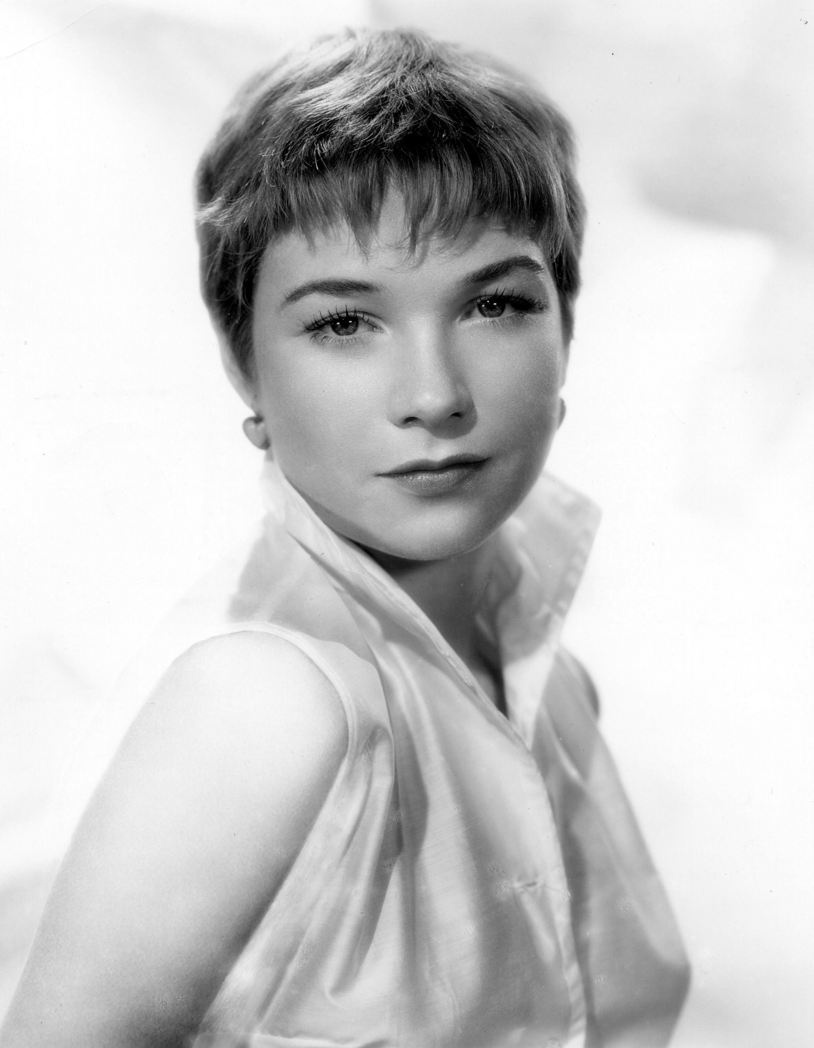 Ширли Маклейн (Shirley Maclaine)