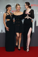 Sienna Miller - 'Anatomy Of A Scandal' Premiere in London 04/14/2022 фото №1342077