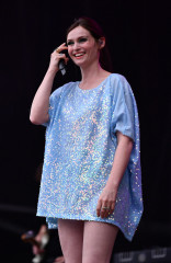 Sophie Ellis-Bextor – Performing at Hardwick Festival in Durham фото №1400974