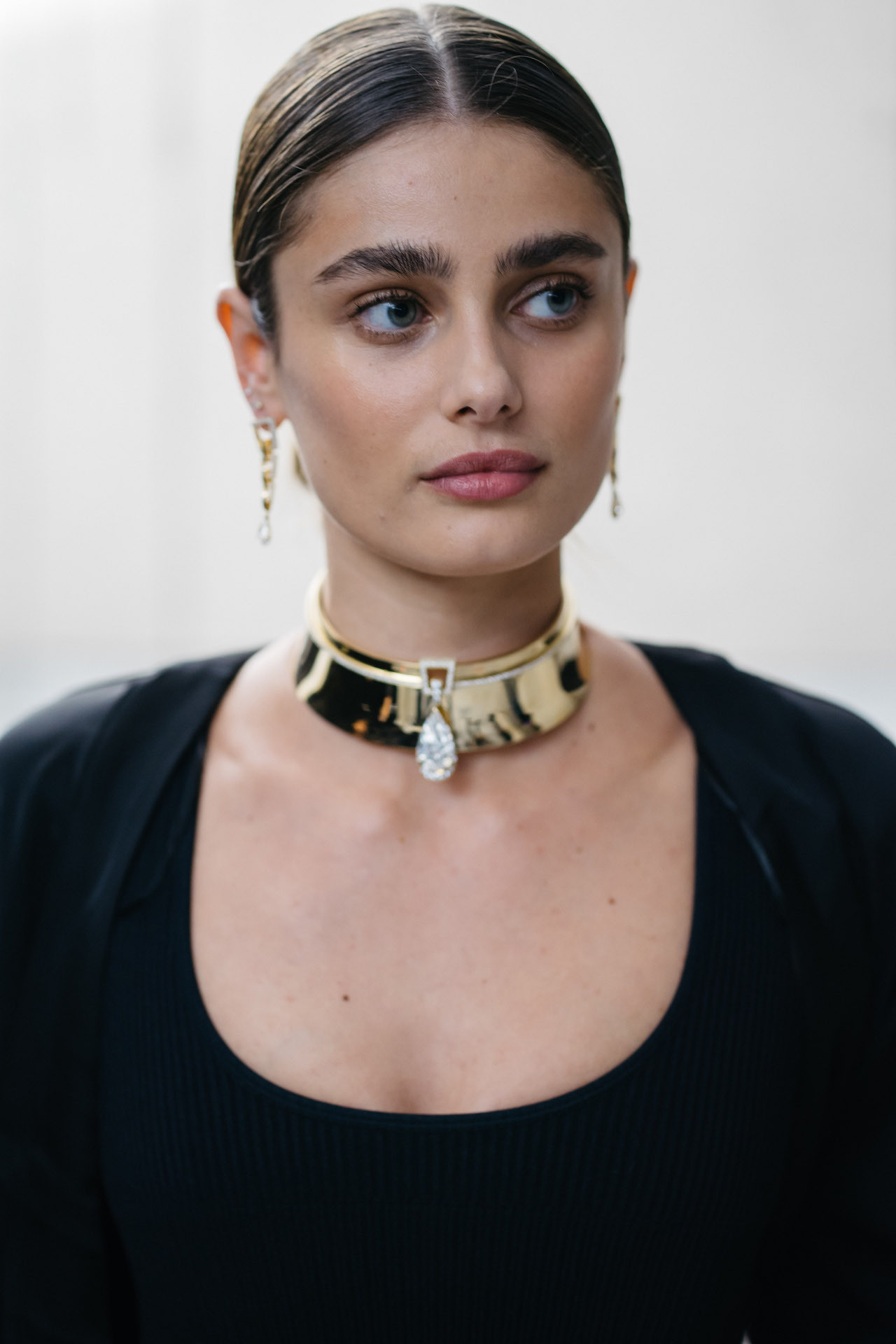 Тейлор Хилл - Taylor Hill фото №1352245 - Taylor Hill - Messika Womenswear  Spring/Summer 2023 Fashion Show in Paris