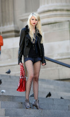 Taylor Momsen фото №259246