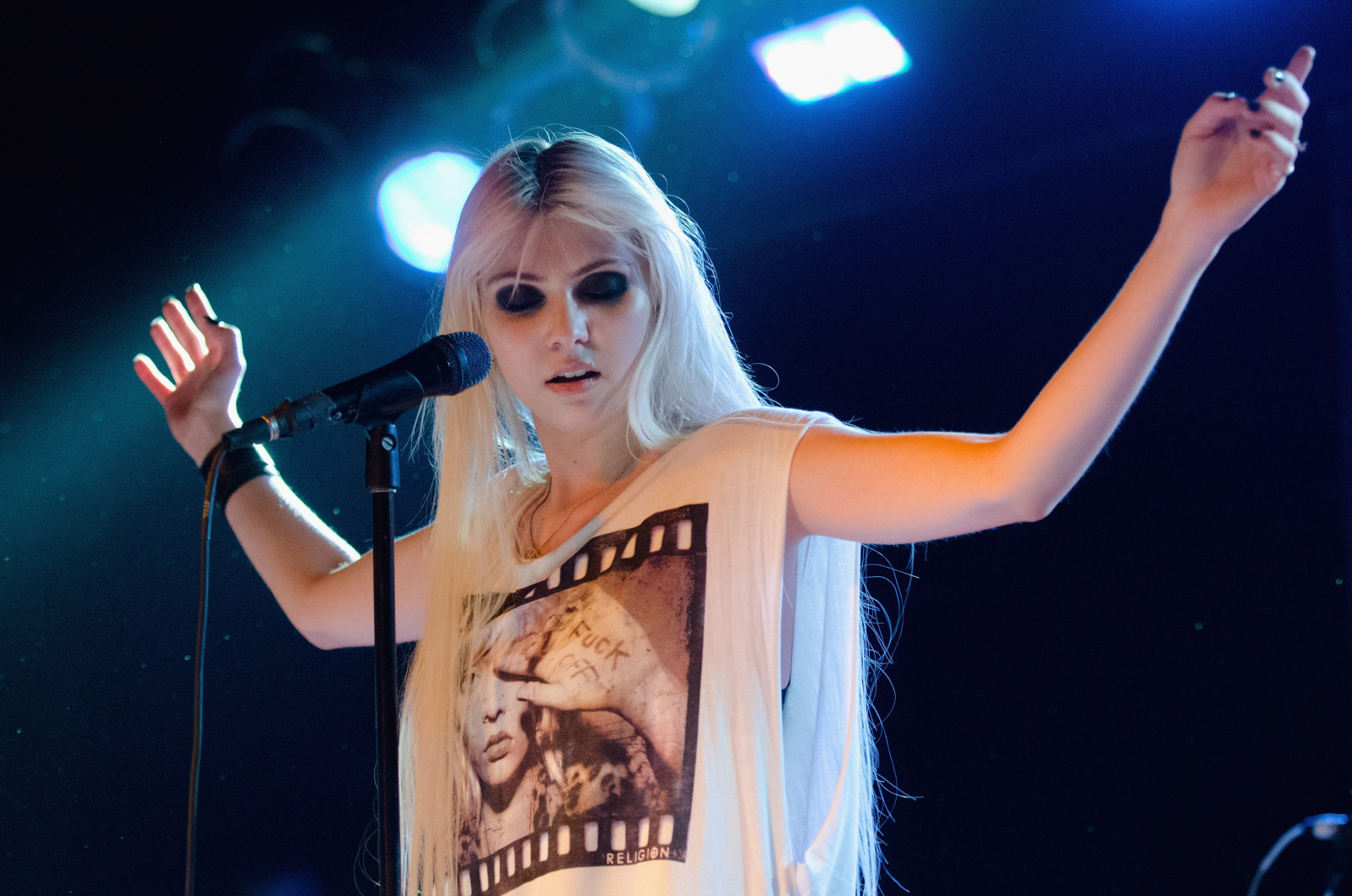 Тейлор Момсен (Taylor Momsen)