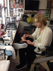 Toby Regbo  фото №747993