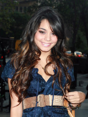 Vanessa Hudgens фото №708637