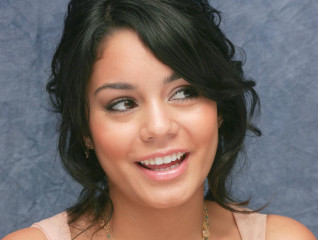 Vanessa Hudgens фото №197688