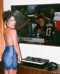 Vanessa Hudgens фото №1302557