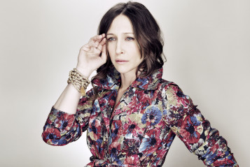 Vera Farmiga - Christopher Beyer Photoshoot (2012) фото №1191917