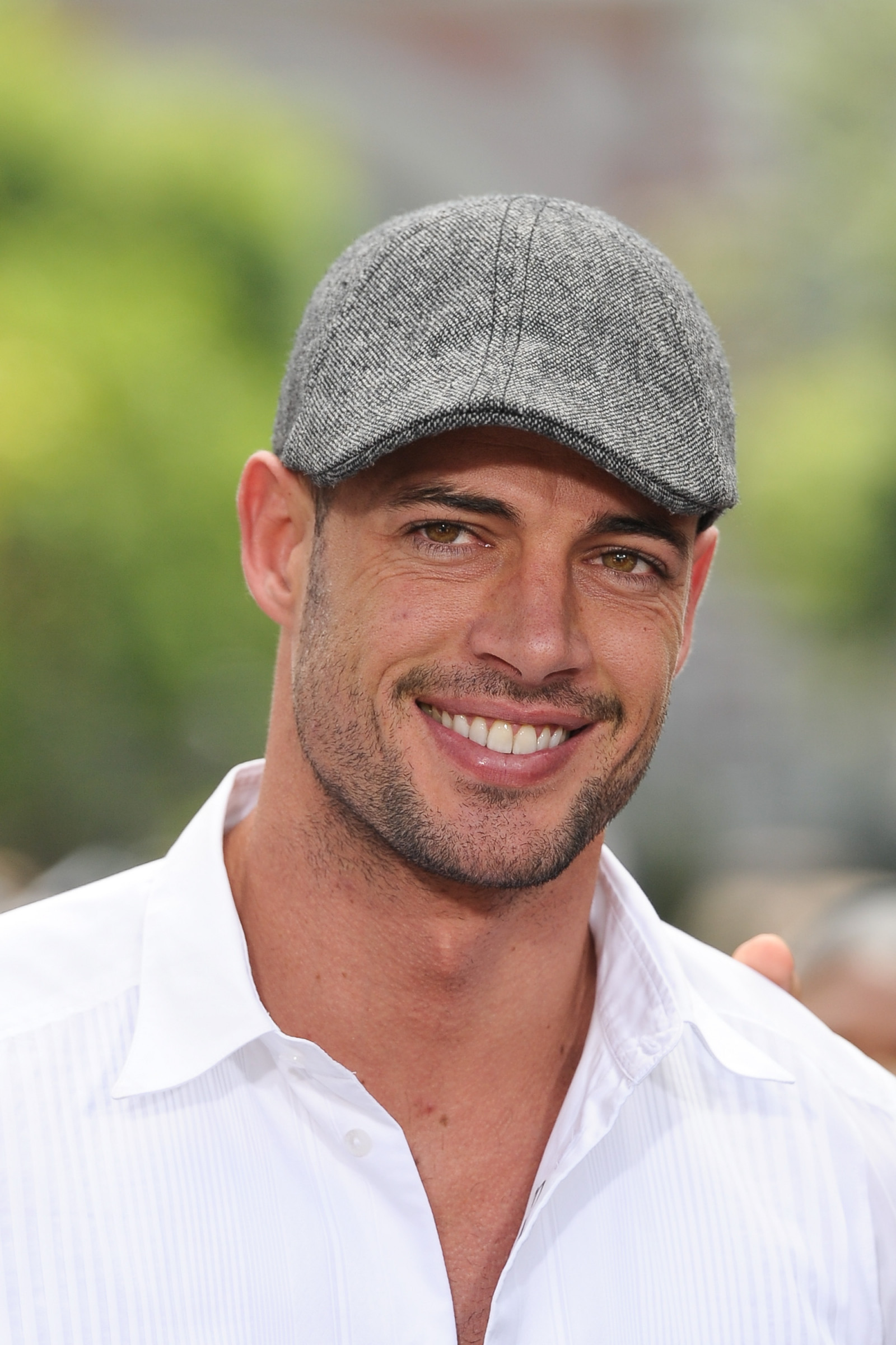 Уильям Леви (William Levy)