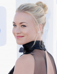 Yvonne Strahovski фото №542505