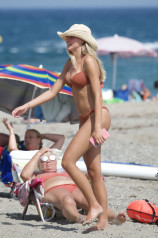 ZARA MCDERMOTT in Bikinis on the Beach in Marbella 07/11/2020 фото №1264369
