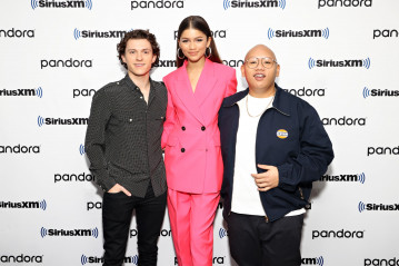 Zendaya - SiriusXM in New York 12/10/2021 фото №1327572