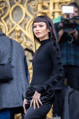 Zendaya at Schiaparelli Haute Couture SS 2024 Show at Paris 01/22/24 фото №1386125