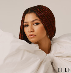 Zendaya by Micaiah Carter for ELLE || Dec/Jan 2021⁣ фото №1281423