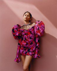 Zendaya – Vogue US June 2019 фото №1171745