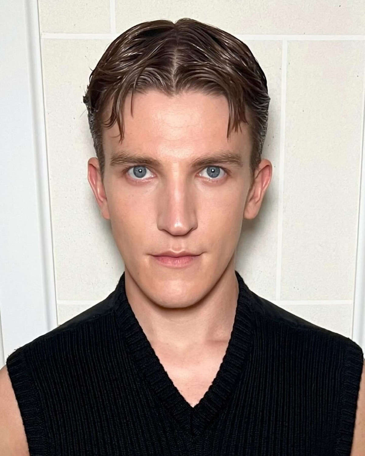 Ewan Mitchell