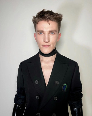 Ewan Mitchell