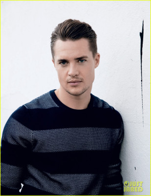 Alexander Dreymon