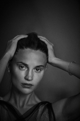 Alicia Vikander